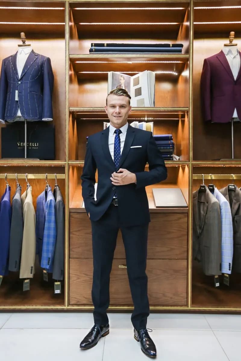 Mua suit nam đẹp tại TP.HCM: cách chọn đúng cửa hàng