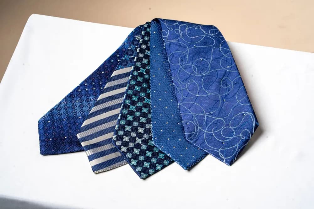 Cách chọn và thắt cà vạt lụa cho bộ suit