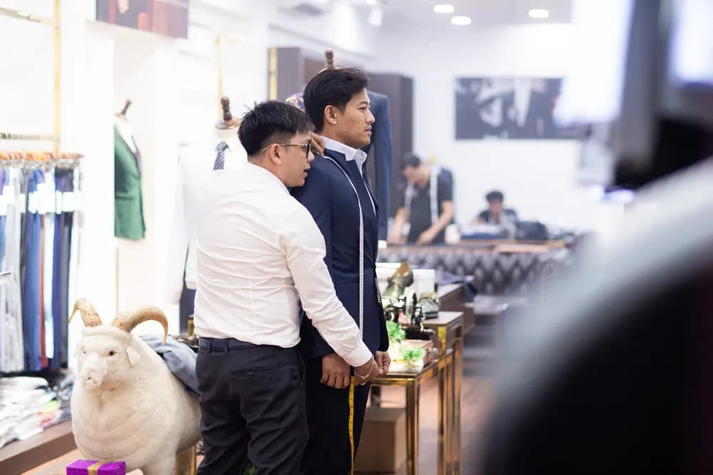 CEO Đặng Khang: từ game thủ đến người kế nghiệp nhà may