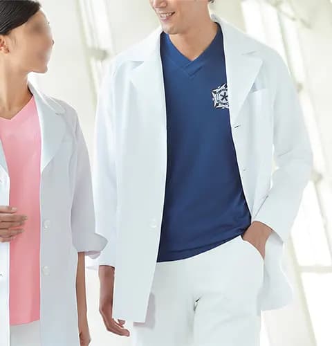 Công ty may đồng phục y tế: chọn vải và kết cấu đúng chuẩn