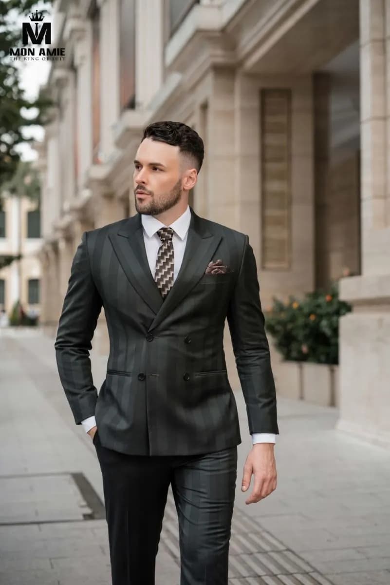 Suit 2 hàng khuy (double breasted): chọn và mặc đúng cách