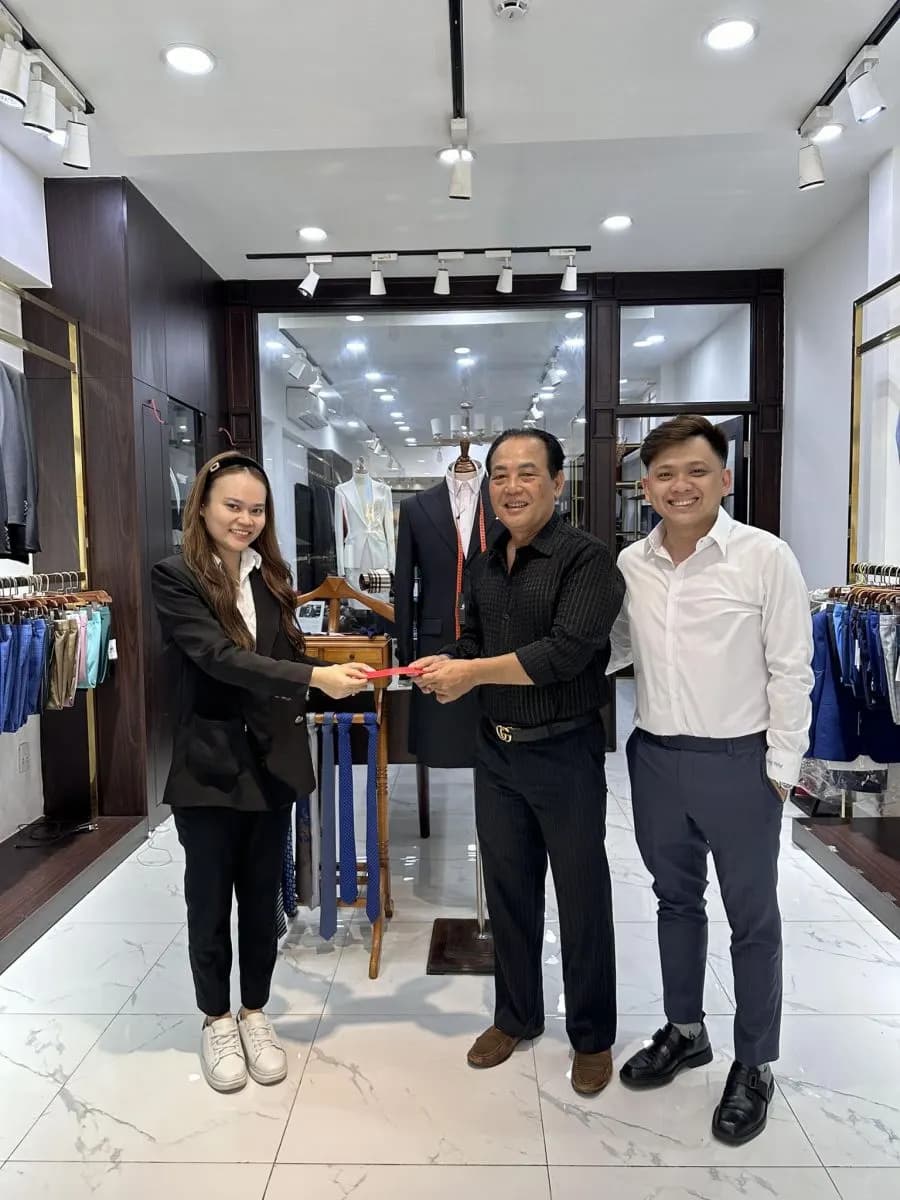 Hệ thống showroom Mon Amie khai trương đầu năm mới