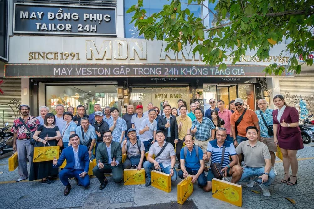 Đoàn doanh nhân Singapore tham quan xưởng may Mon Amie