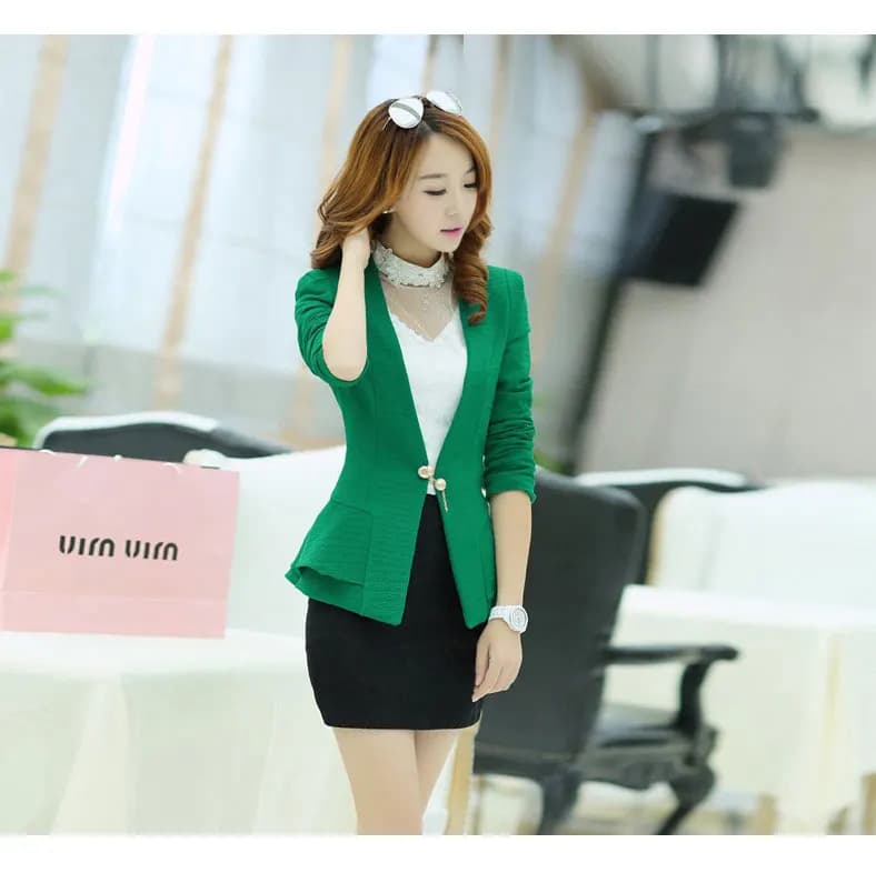Vest nữ cách điệu: chọn kiểu dáng theo vóc dáng người mặc
