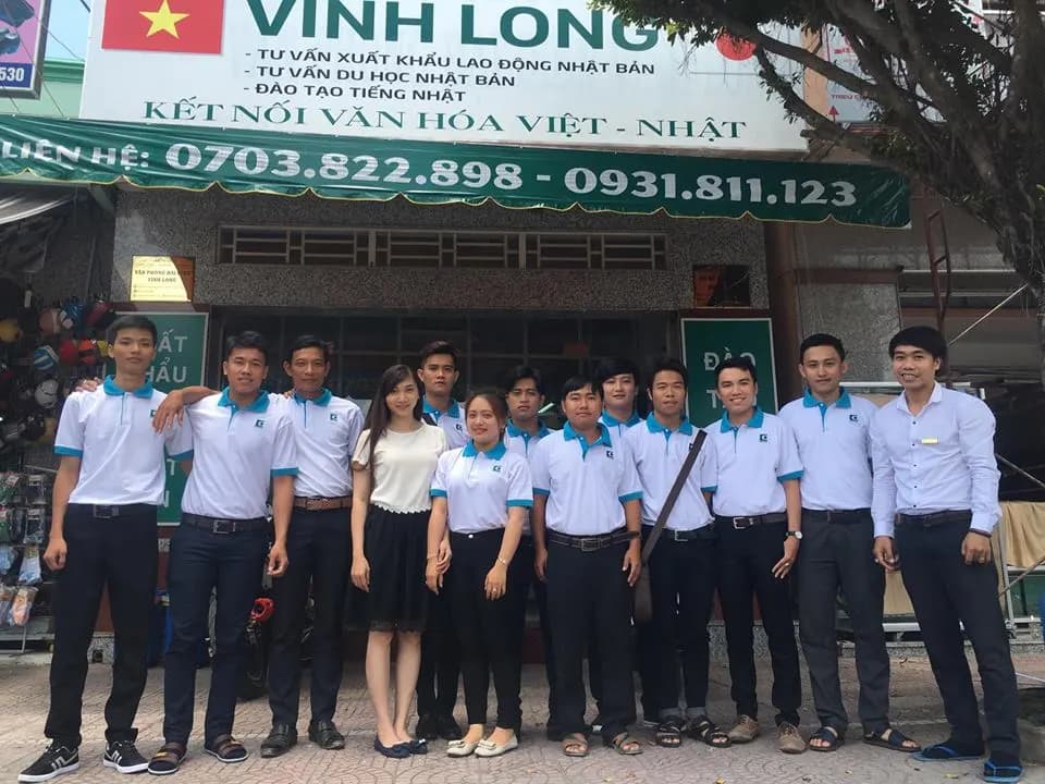 May áo thun đồng phục tại TP.HCM: tiêu chí chất lượng