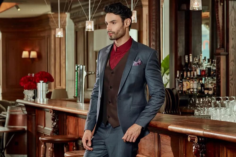 May vest nam đẹp: cách chọn nhà may và nhận biết bộ vest tốt