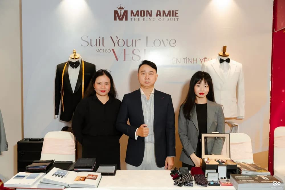 Mon Amie tại sự kiện cưới The Garden - Embrace