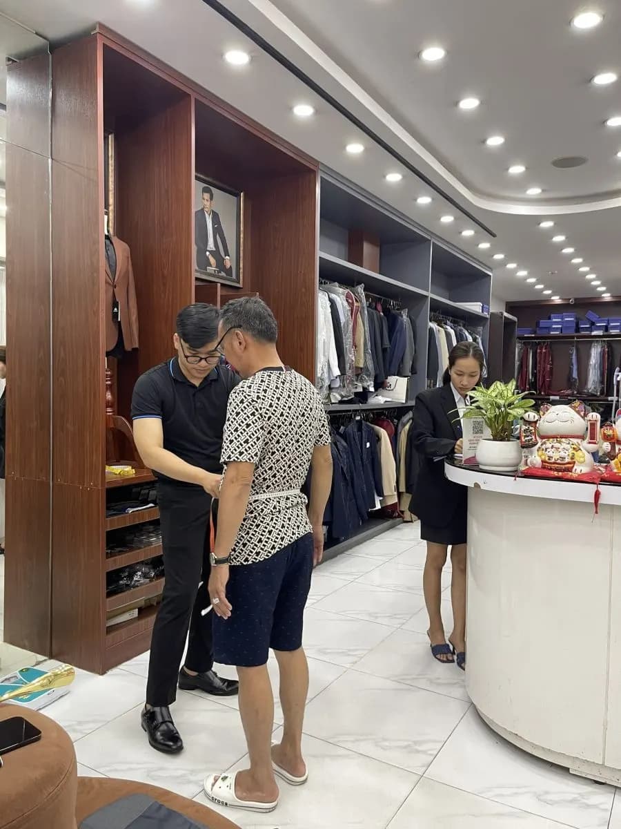 Suit doanh nhân và trang phục công sở may đo
