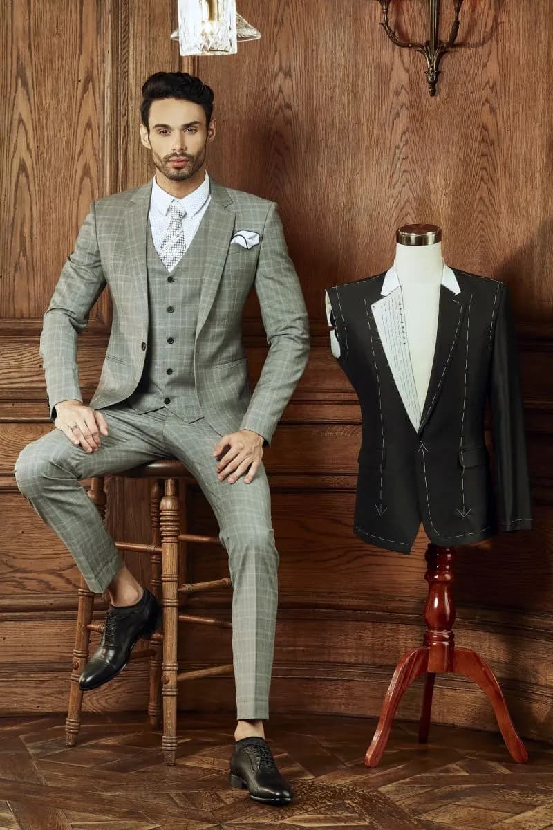 Tháng 10 - thời điểm hợp lý để các cặp đôi may đo vest cưới