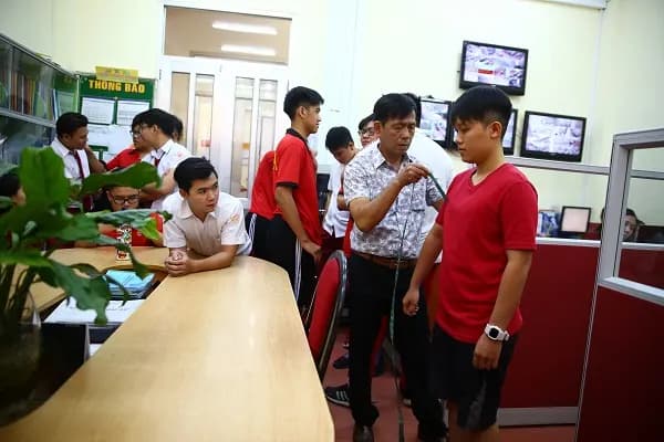 Cách chọn thương hiệu may đồng phục uy tín tại TP.HCM