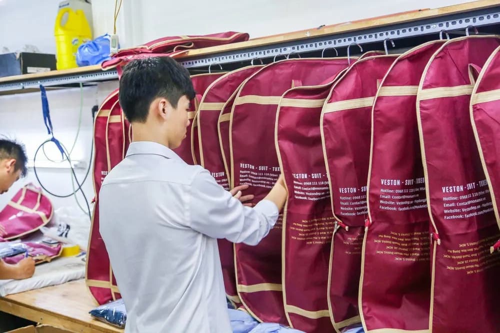 Kinh nghiệm may đồng phục cho nhân viên công ty