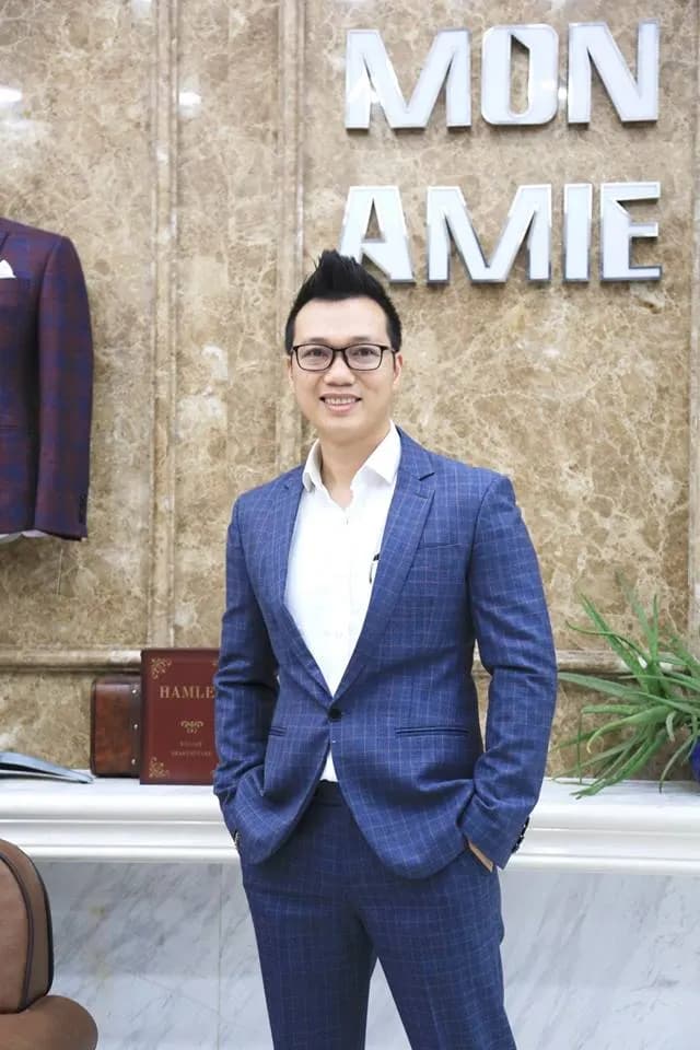 Đồng phục công sở nam: chọn sơ mi, quần tây và form dáng