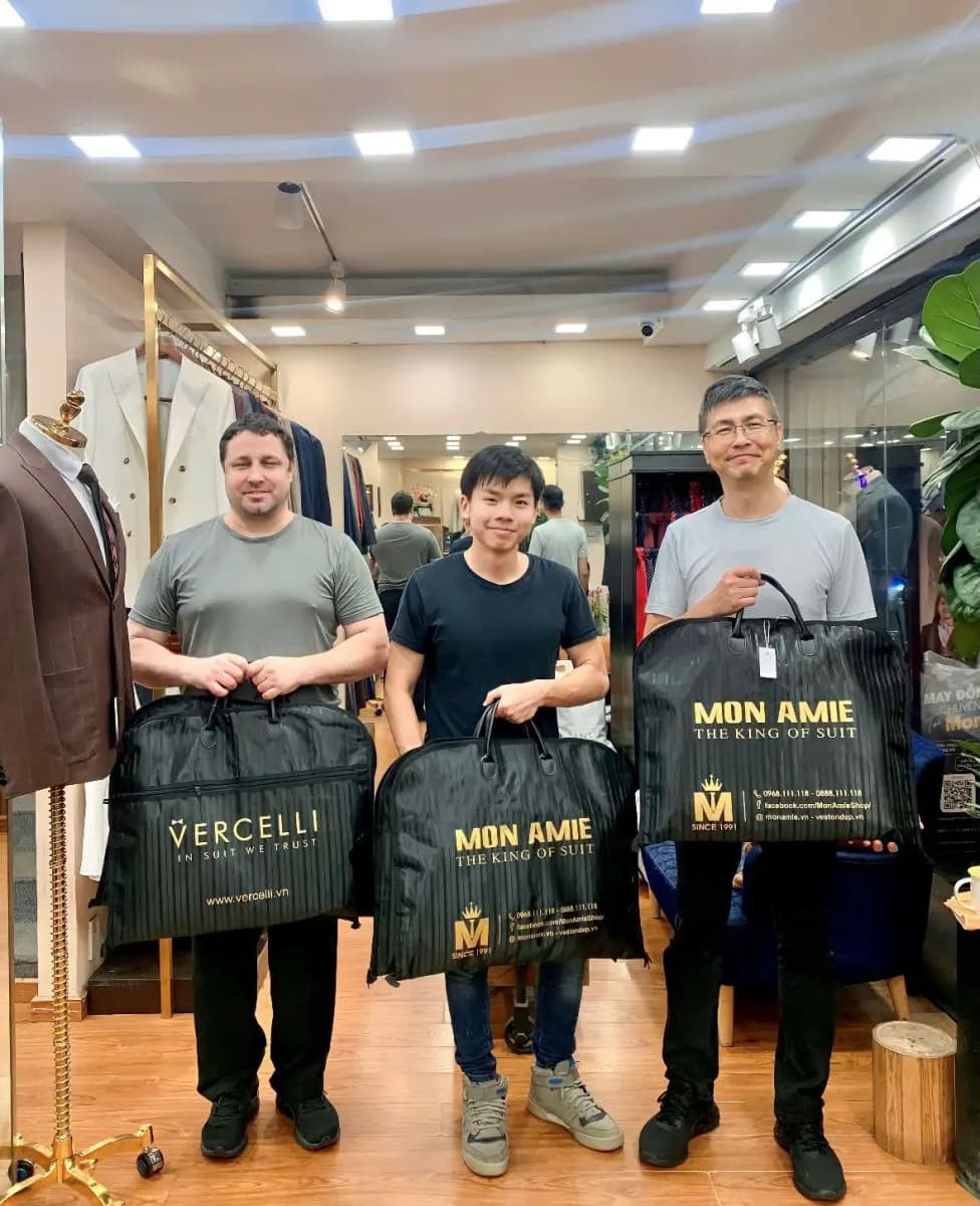 Trải nghiệm dịch vụ may suit lấy nhanh 24h tại Mon Amie