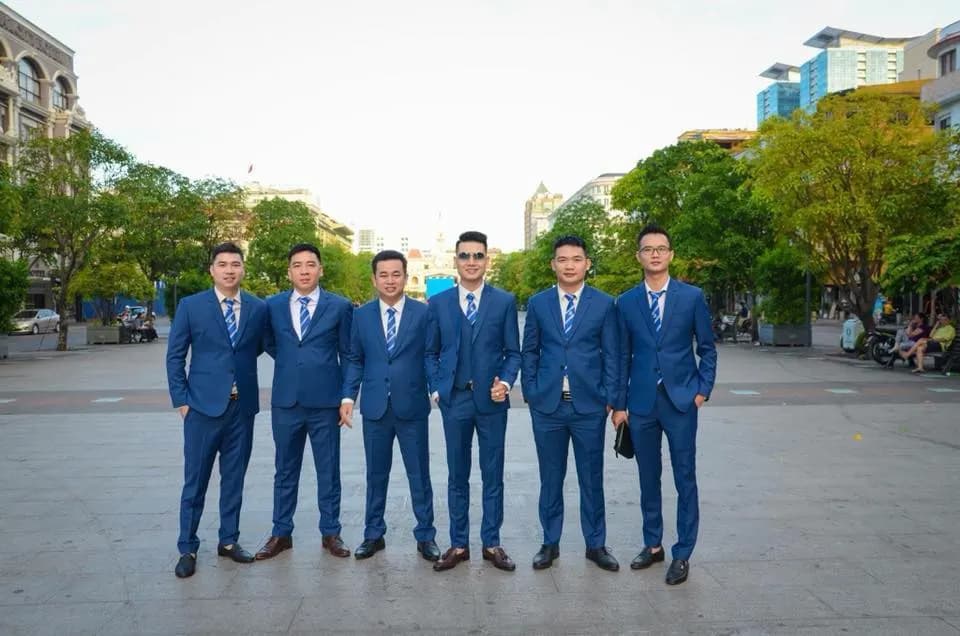 May đồng phục doanh nghiệp cuối năm: chọn hạng mục nào
