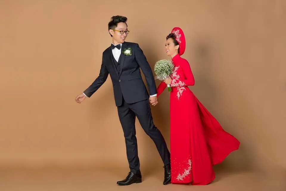 May vest cưới tại TP.HCM: chọn form, chất liệu và màu
