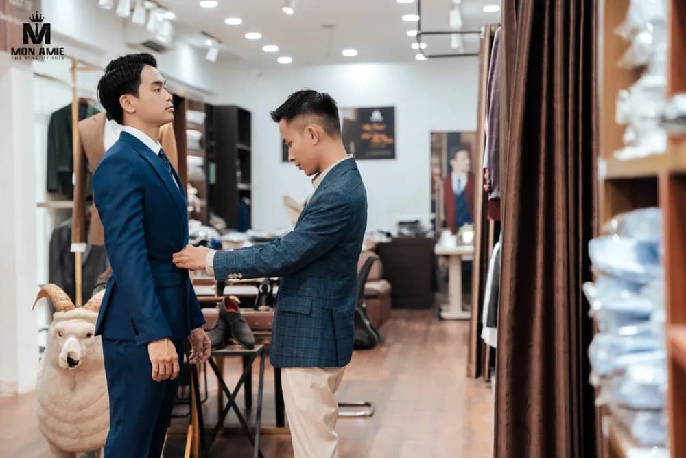 Suit may sẵn: khi nào nên chọn thay vì đặt may đo