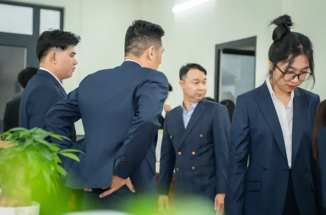 Mon Amie may đồng phục cho Á Đông Land — 13/51