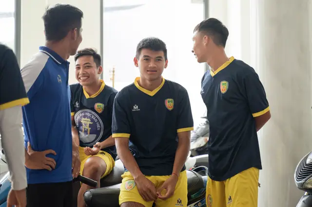 Mon Amie may đồng phục cho Công ty CP Phát triển Bóng đá Đồng Tháp — 3/9