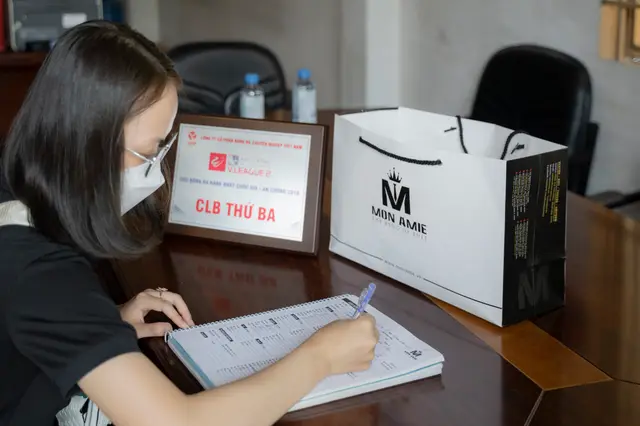 Mon Amie may đồng phục cho Công ty CP Phát triển Bóng đá Đồng Tháp — 8/9