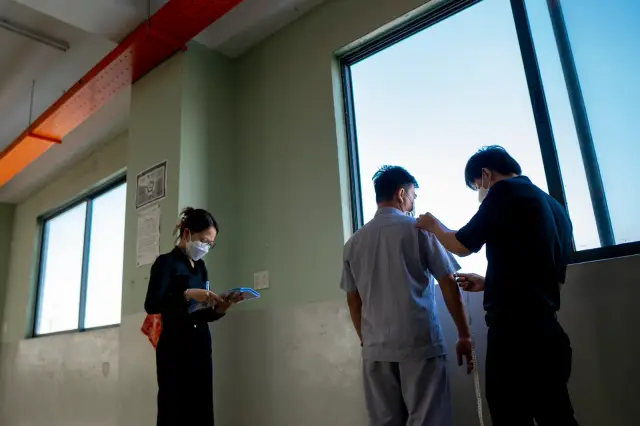 Mon Amie may đồng phục cho Central Tech Việt Nam — 16/18