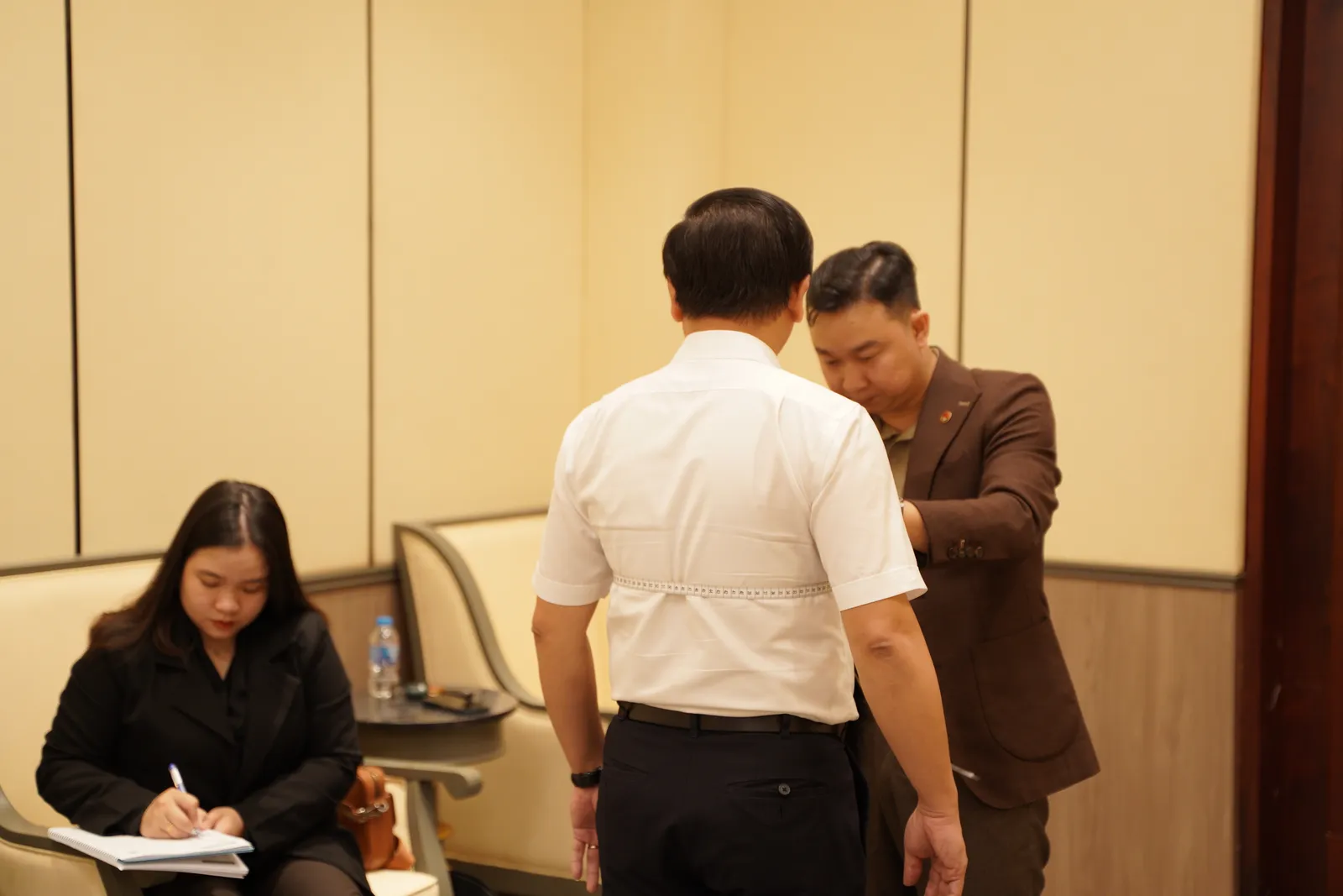 Mon Amie may đồng phục cho Trường Đại học Bách Khoa TP.HCM — 1/12