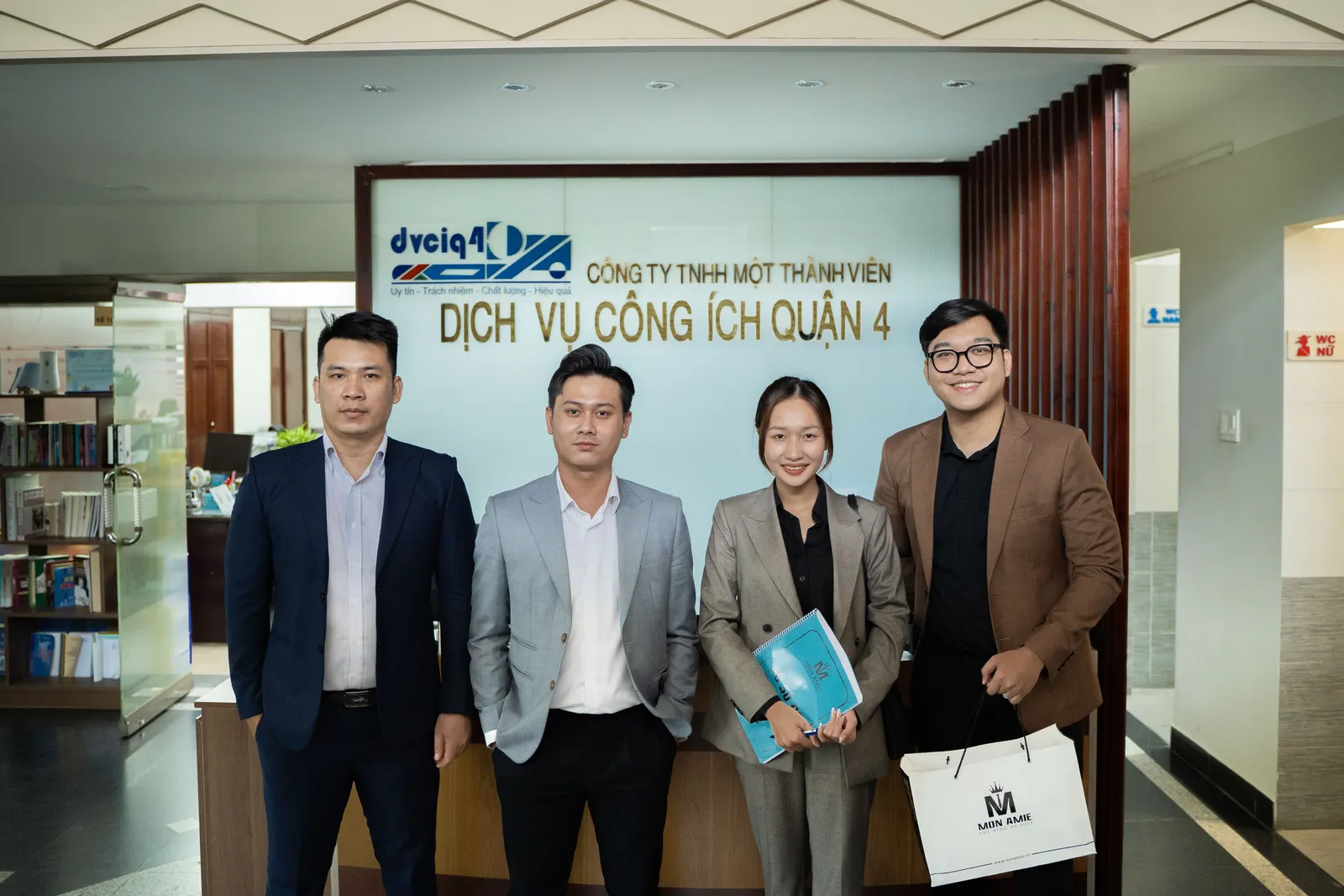 Mon Amie may đồng phục cho Công ty Dịch vụ Công ích Quận 4 — 1/10