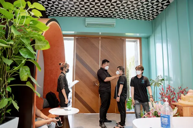 Mon Amie may đồng phục cho HHL Decor — 2/9