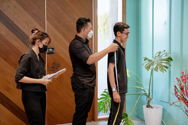 Mon Amie may đồng phục cho HHL Decor — 5/9
