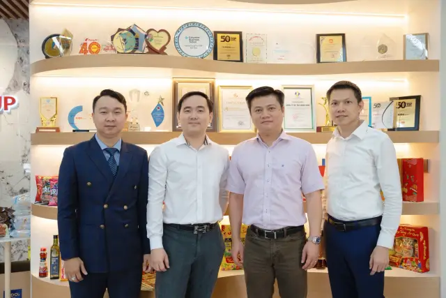 Mon Amie may đồng phục cho Tập đoàn KIDO — 5/27