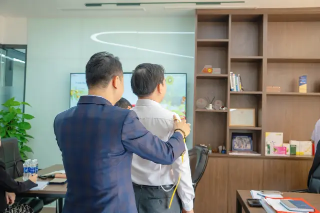 Mon Amie may đồng phục cho Tập đoàn KIDO — 8/27