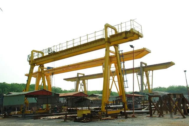 Mon Amie may đồng phục cho Lilama 18 — 3/5