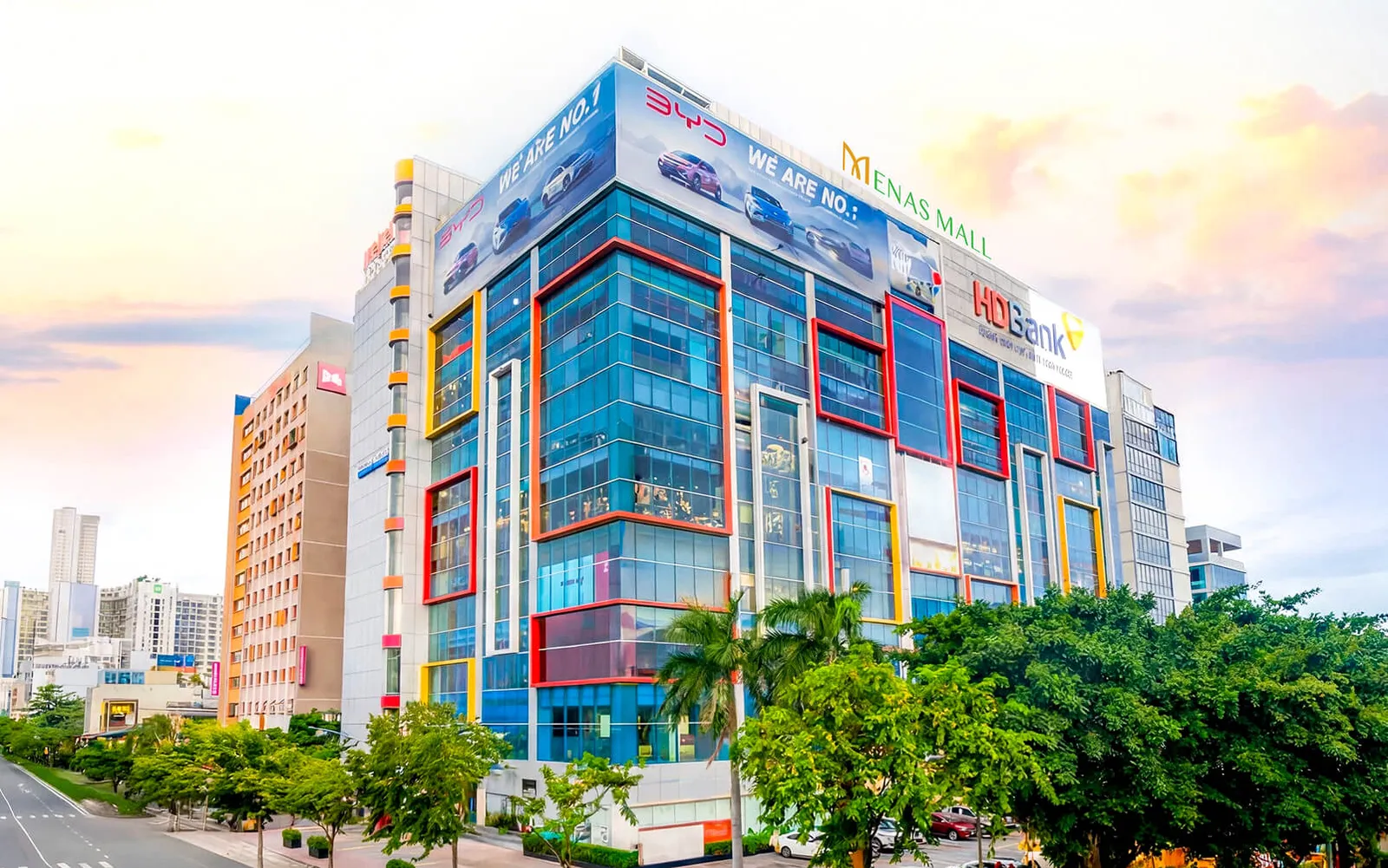 Mon Amie may đồng phục cho Menas — 1/6