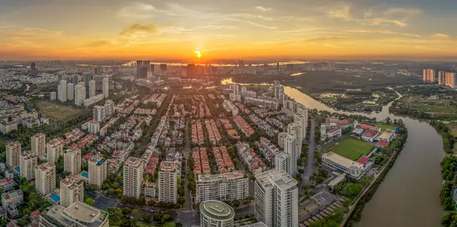 Mon Amie may đồng phục cho Phú Mỹ Hưng — 3/5