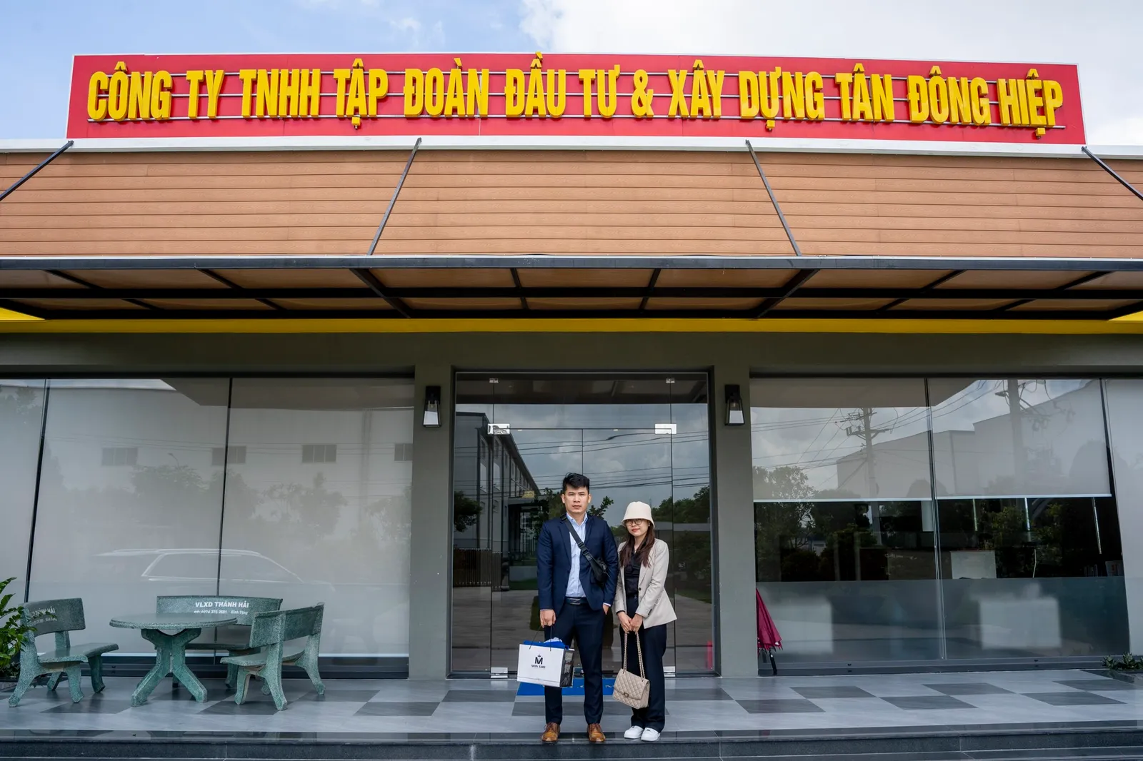 Mon Amie may đồng phục cho Tập đoàn Đầu tư & Xây dựng Tân Đông Hiệp — 1/10