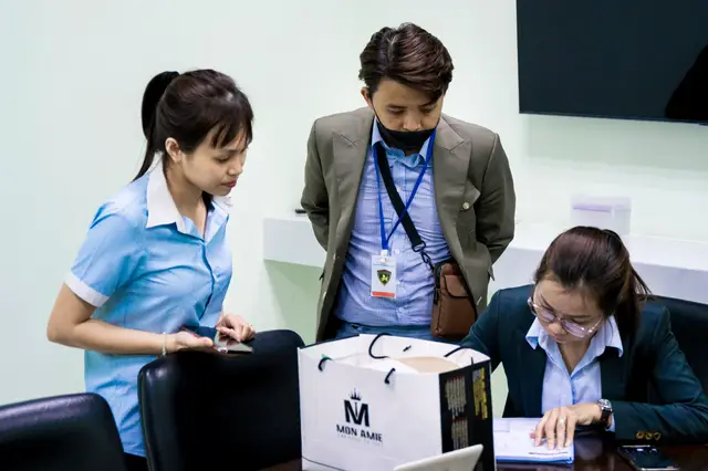 Mon Amie may đồng phục cho Velmar — 6/7