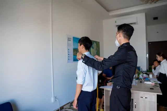 Mon Amie may đồng phục cho VNS — 2/6
