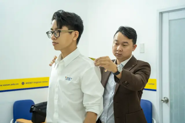 Mon Amie may đồng phục cho Weset English Center — 2/35