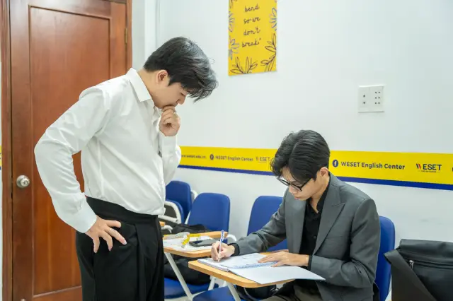 Mon Amie may đồng phục cho Weset English Center — 9/35