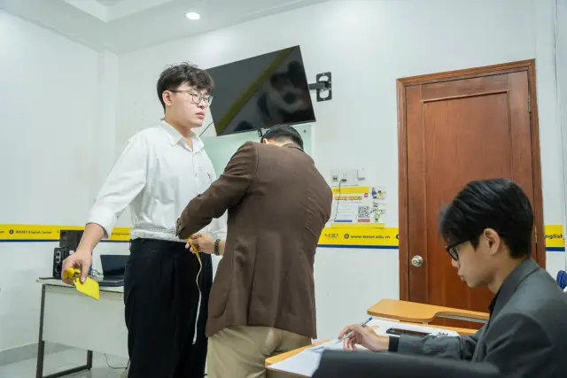 Mon Amie may đồng phục cho Weset English Center — 15/35