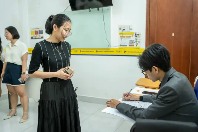 Mon Amie may đồng phục cho Weset English Center — 24/35