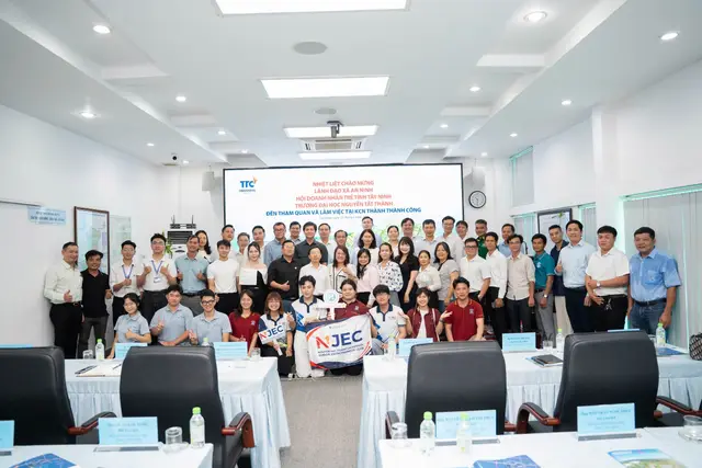 Mon Amie may đồng phục cho YBA Tây Ninh — 2/4