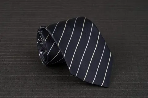 Cà vạt 50% lụa · 48
