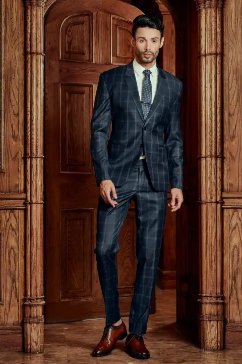 Suit doanh nhân · 38