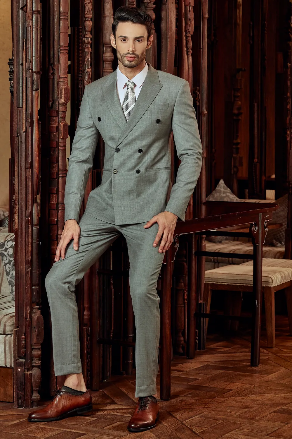 Suit doanh nhân · 41 — 1/1