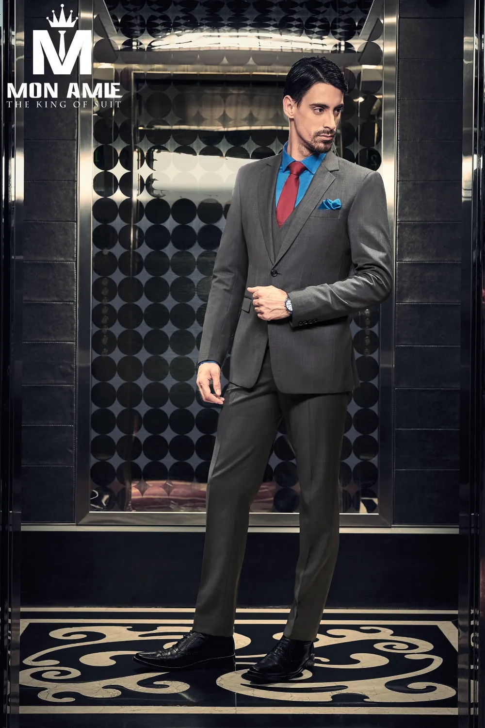 Suit doanh nhân — 1/1
