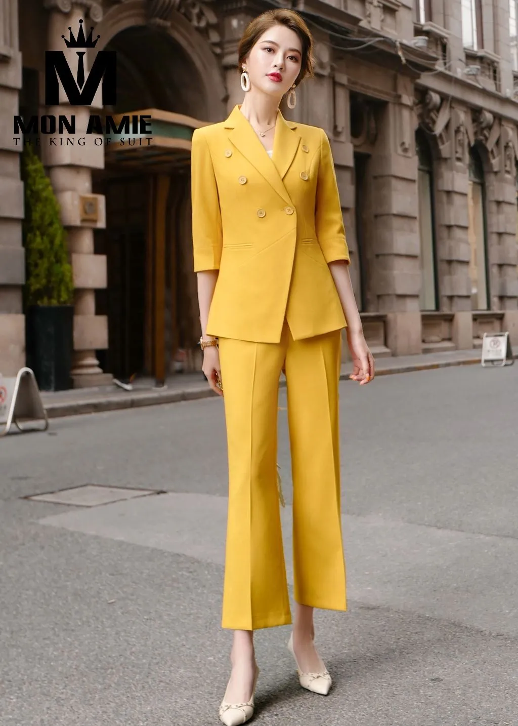 Vest nữ vàng hai hàng khuy, quần ống rộng PN1761 — 1/6