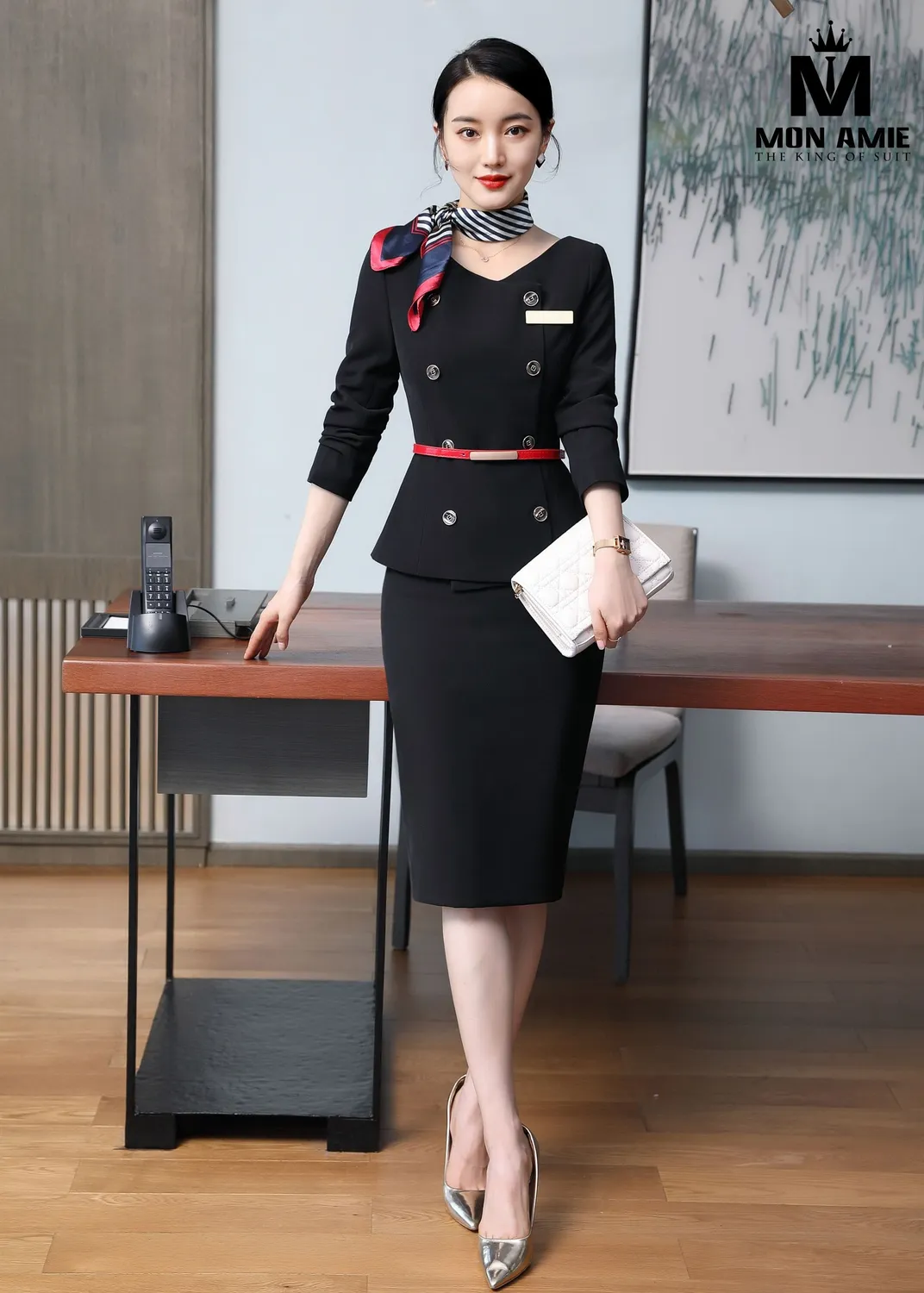 Vest nữ đen hai hàng khuy, chân váy bút chì PN1935 — 1/6